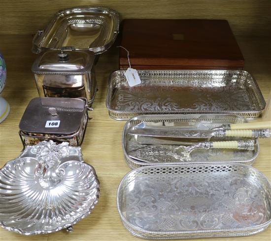 Twelve pairs of plated fish eaters (cased), a cake basket and sundry plated items